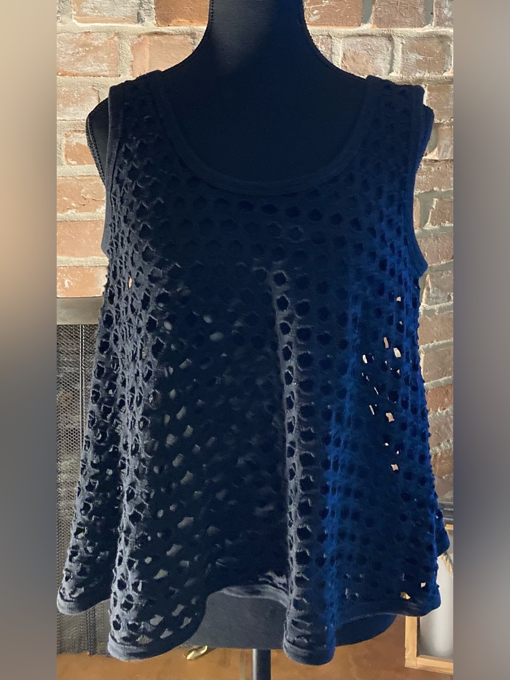 Cutting Edge Vintage Women’s Black Crochet Overlay Tank Top